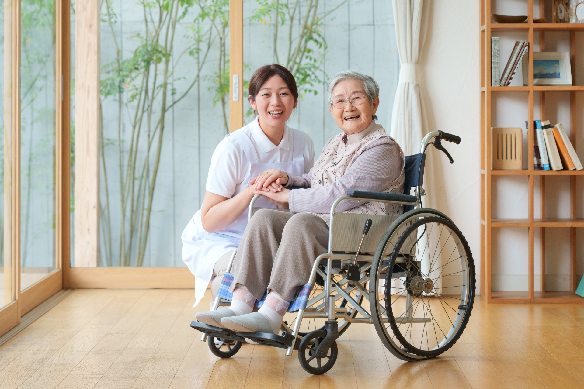 老人ホームで働こう